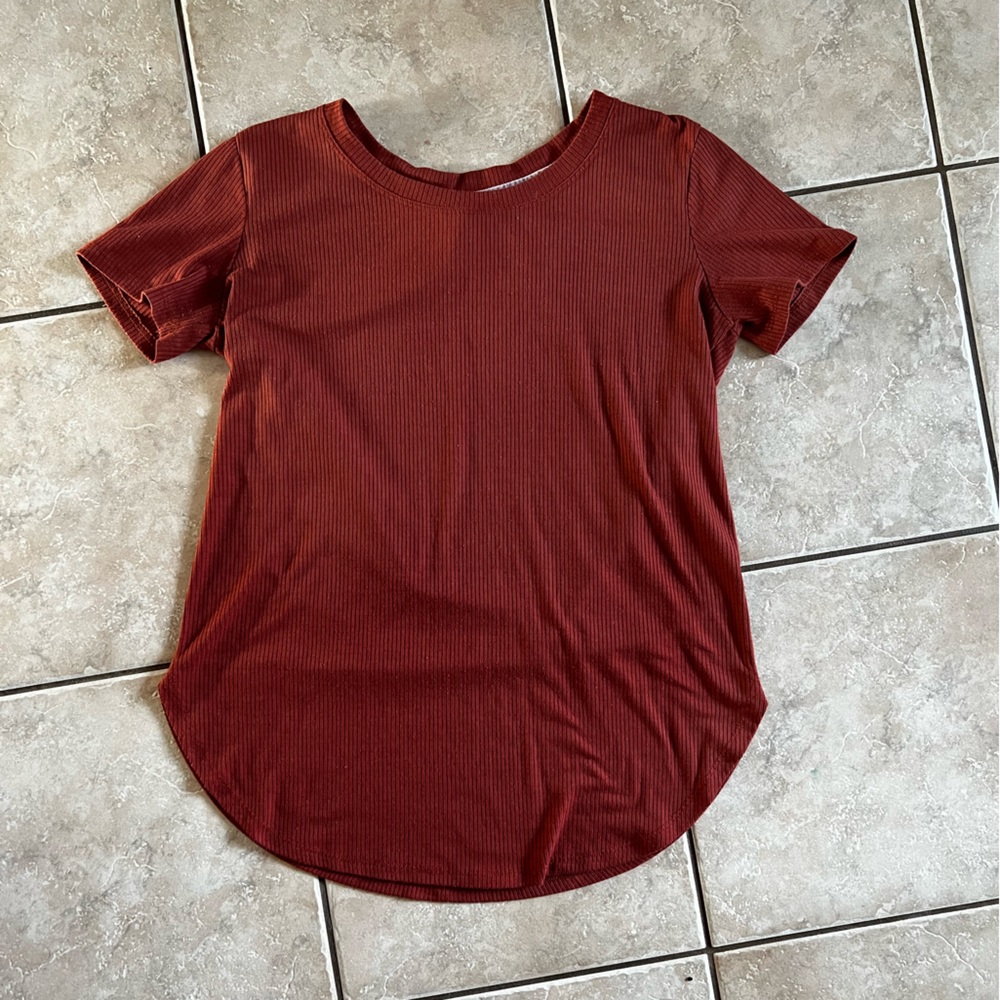 Jackson Rowe Ribbed Short Sleeve Tee in Rust Red